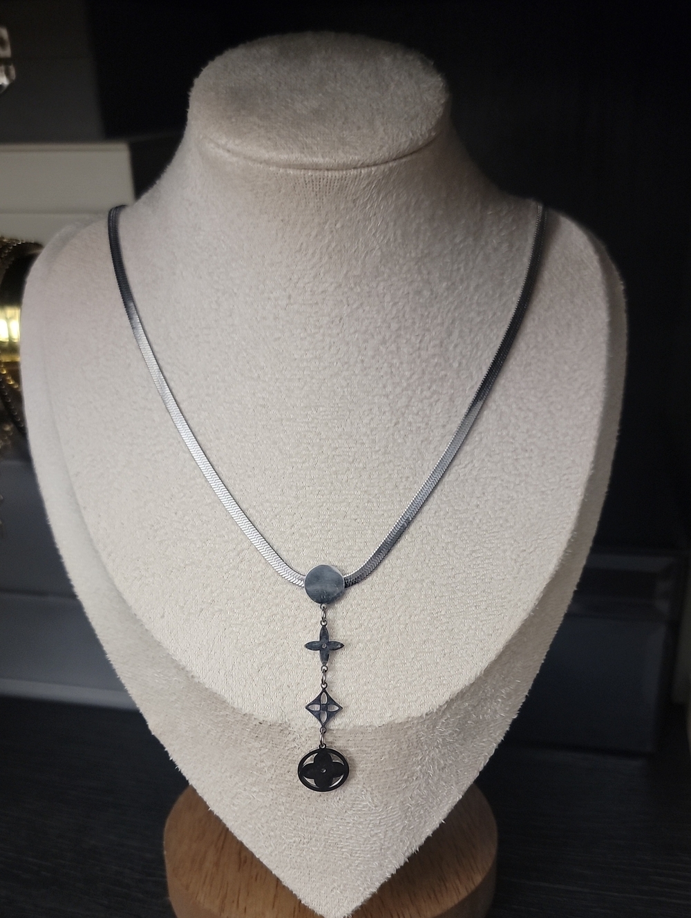 Fashion Silver-Tone Pendant Drop Necklace - Women Jewelry